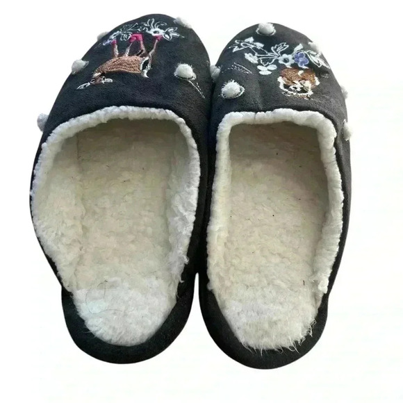 Vera Bradley Women’s size medium slippers. Size 7/8. Slip on with fuzzy inside. - Picture 4 of 7